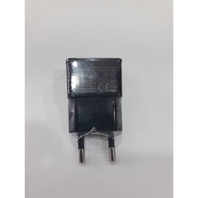 Adaptador Universal de Pared